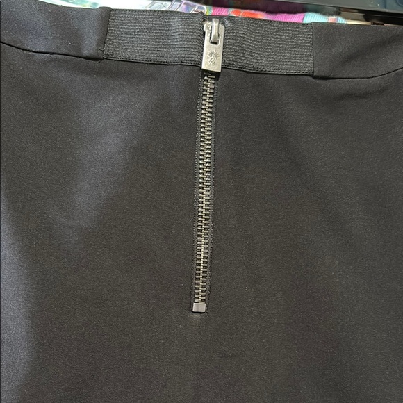 NWT. Tommy Bahama Black Wide Leg Pants with Textured Fabric NEW WITH TAGS - Picture 3 of 8